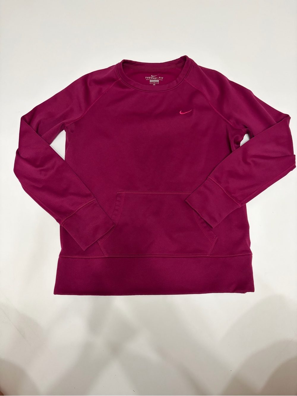 Nike Women's therma fit Crewneck Sweatshirt - Magenta size M comfy active wear